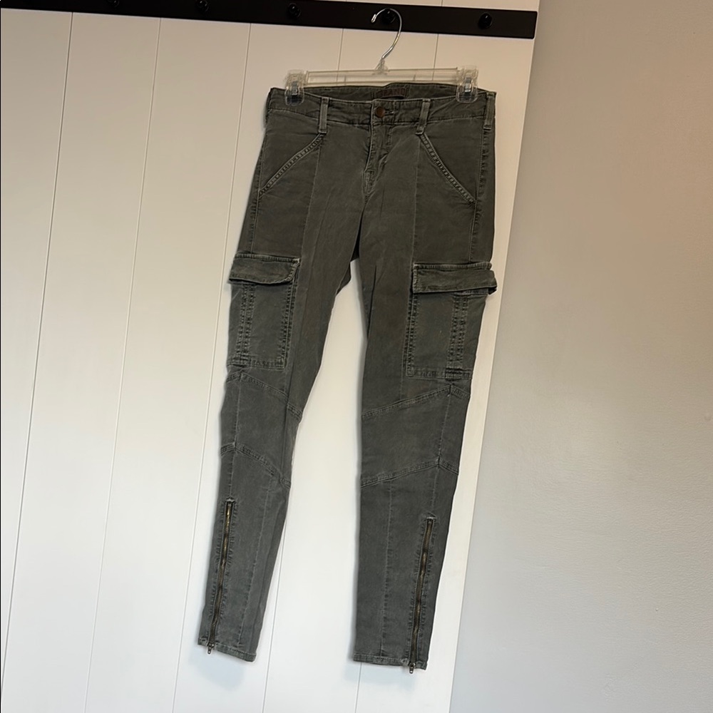 J Brand Gray Skinny Jeans with Tapered Fit